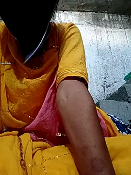 Snapshot of Anushka_Ji chatting on March 6, 2025, 7:14 am Anushka Ji online show from March 6, 2025, 7:14 am