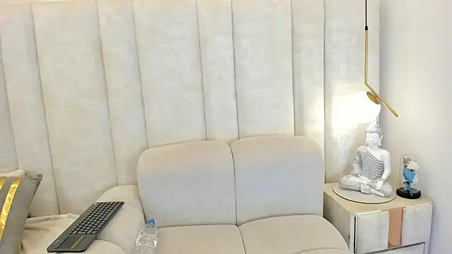 im giselle  online show from April 9, 2026, 5:40 am