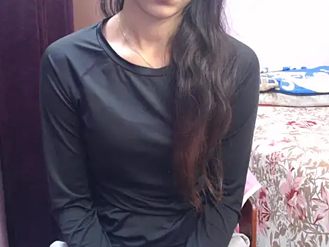 Angel kiyara online show from December 17, 2025, 6:03 pm