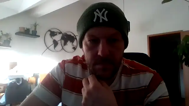 Snapshot of BennyLommy chatting on February 5, 2026, 3:05 pm BennyLommy online show from February 5, 2026, 3:05 pm