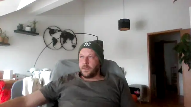 Snapshot of BennyLommy chatting on February 12, 2026, 1:17 pm BennyLommy online show from February 12, 2026, 1:17 pm