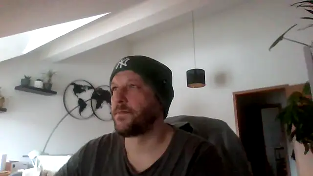 Snapshot of BennyLommy chatting on February 13, 2026, 2:24 pm BennyLommy online show from February 13, 2026, 2:24 pm