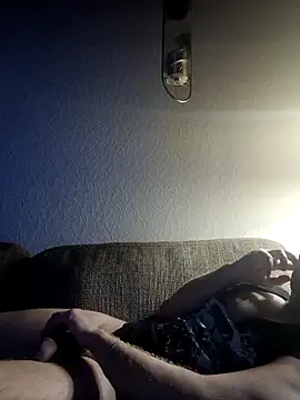 Snapshot of MArciQuarky chatting on February 27, 2025, 9:47 pm MArciQuarky online show from February 27, 2025, 9:47 pm