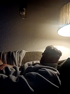 Snapshot of MArciQuarky chatting on March 5, 2025, 9:15 pm MArciQuarky online show from March 5, 2025, 9:15 pm