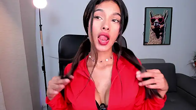 bonnie-love online show from February 25, 2026, 8:18 pm