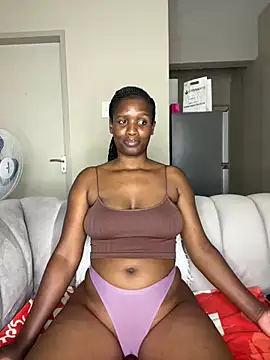 Snapshot of Kinkyy_ chatting on January 13, 2025, 10:47 am Kinkyy  online show from January 13, 2025, 10:47 am