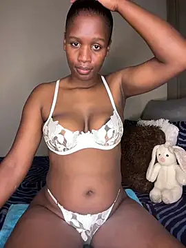 Snapshot of Kinkyy_ chatting on February 6, 2025, 12:43 am Kinkyy  online show from February 6, 2025, 12:43 am