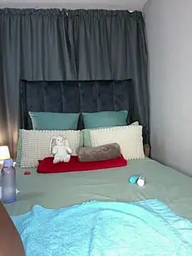 Kinkyy  online show from June 9, 2026, 2:12 am