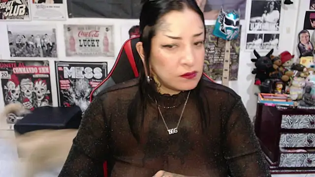 Rollyderolandia666 online show from October 9, 2025, 10:19 pm