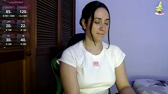 sofiaduque 26 online show from November 29, 2025, 7:17 pm