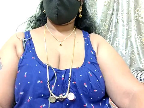 Snapshot of Pallavi-sri chatting on February 8, 2025, 6:22 am Pallavi-sri online show from February 8, 2025, 6:22 am