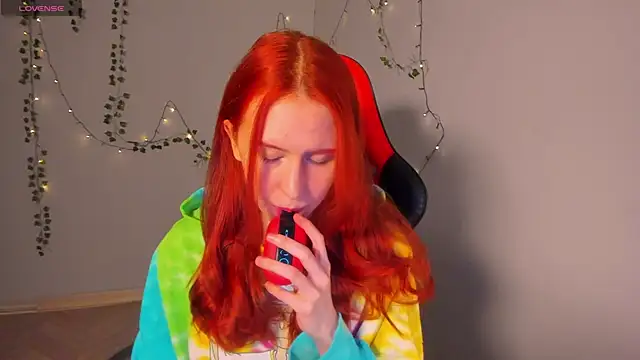 FruttiTatti online show from November 4, 2025, 5:12 pm