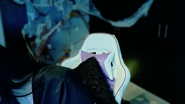 Madison Jackson online show from October 9, 2025, 10:30 pm