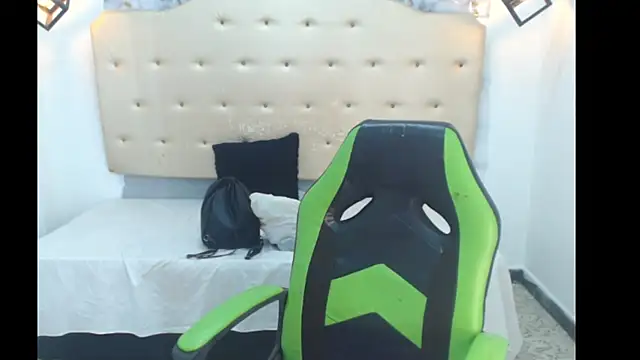 Kathiasaints online show from April 12, 2026, 9:09 pm