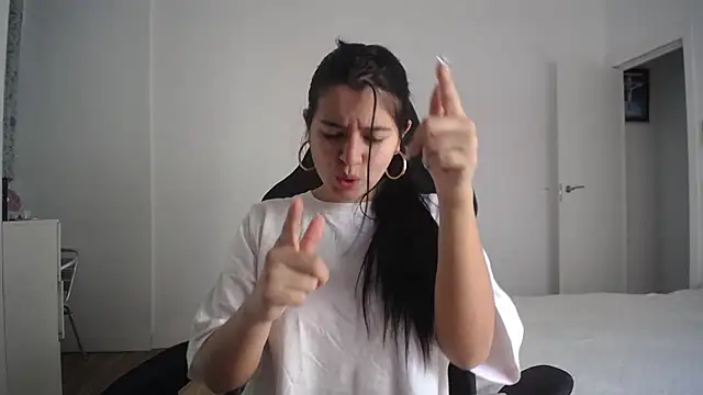 Contantin helena online show from January 6, 2026, 1:15 pm