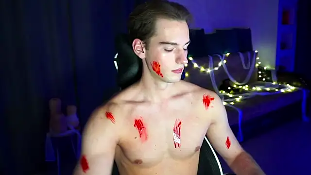 Litmate online show from October 31, 2025, 11:50 pm