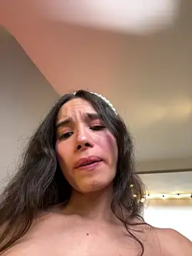 Irish Collins online show from April 14, 2026, 9:21 pm