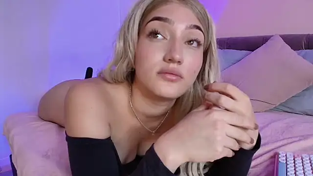 Giaa Ross online show from January 30, 2025, 6:00 pm