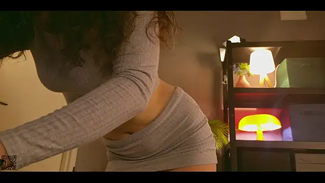 Miley Smile online show from September 29, 2025, 5:34 am