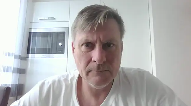 Snapshot of johnnym1 chatting on January 29, 2025, 8:51 am johnnym1 online show from January 29, 2025, 8:51 am