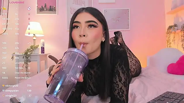 Snapshot of little-natt chatting on February 8, 2025, 4:25 pm little-natt online show from February 8, 2025, 4:25 pm