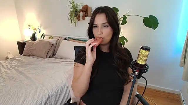 Lenas Room online show from March 23, 2026, 7:01 am