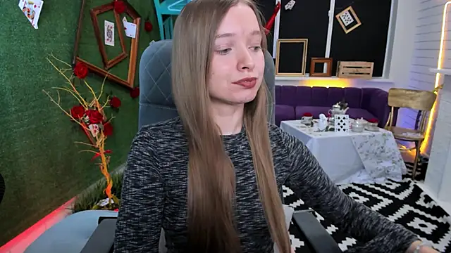 Snapshot of MayaSinabon chatting on December 10, 2024, 10:17 am MayaSinabon online show from December 10, 2024, 10:17 am