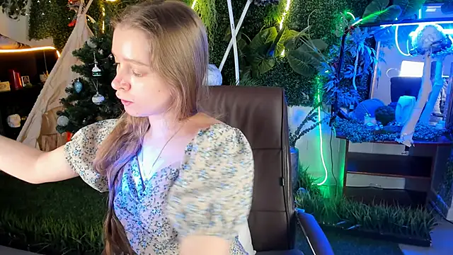 Snapshot of MayaSinabon chatting on December 18, 2024, 9:04 am MayaSinabon online show from December 18, 2024, 9:04 am