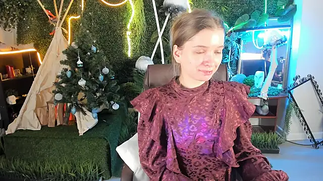 Snapshot of MayaSinabon chatting on December 22, 2024, 9:11 am MayaSinabon online show from December 22, 2024, 9:11 am