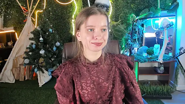 Snapshot of MayaSinabon chatting on December 22, 2024, 12:16 pm MayaSinabon online show from December 22, 2024, 12:16 pm