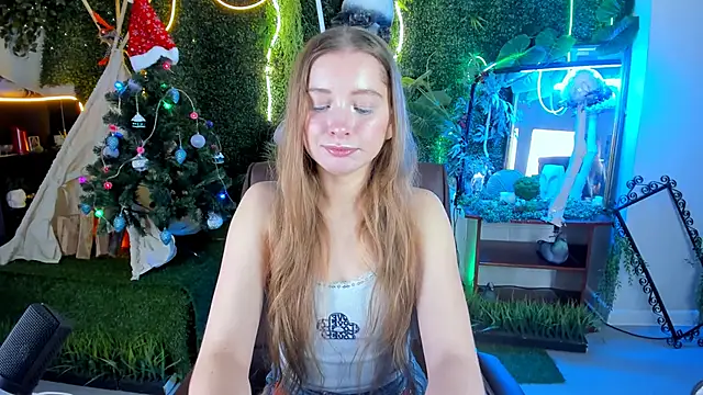 Snapshot of MayaSinabon chatting on December 28, 2024, 12:13 pm MayaSinabon online show from December 28, 2024, 12:13 pm
