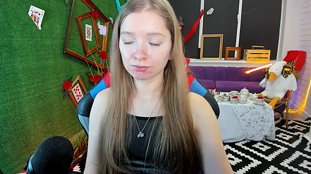 Snapshot of MayaSinabon chatting on February 11, 2025, 12:27 pm MayaSinabon online show from February 11, 2025, 12:27 pm