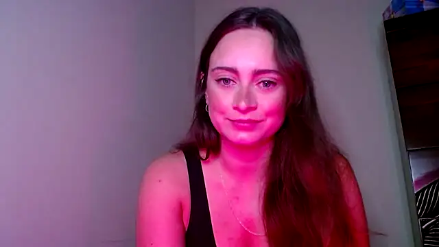 Snapshot of Sophie_Raegan chatting on December 4, 2024, 10:13 am Sophie Raegan online show from December 4, 2024, 10:13 am