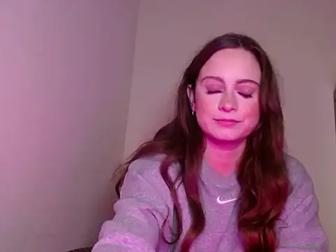 Snapshot of Sophie_Raegan chatting on January 20, 2025, 11:13 am Sophie Raegan online show from January 20, 2025, 11:13 am