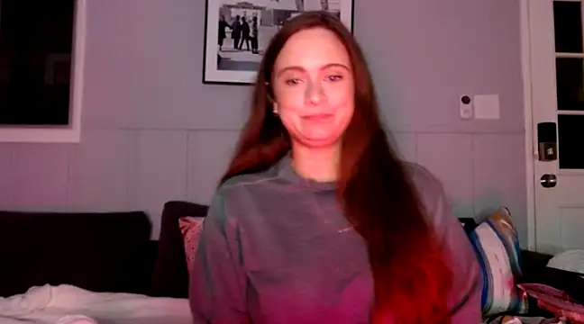 Snapshot of Sophie_Raegan chatting on February 21, 2025, 1:33 pm Sophie Raegan online show from February 21, 2025, 1:33 pm