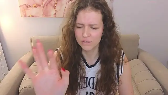 Sereta Finn online show from February 28, 2025, 10:41 am