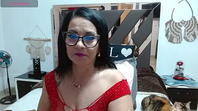 lindaesmeralda online show from March 16, 2025, 12:00 pm
