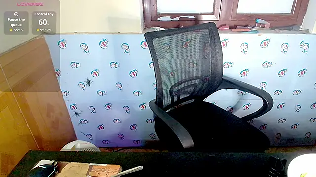   Saphia   online show from March 16, 2026, 3:27 pm