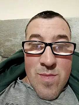 Snapshot of Staseqn chatting on December 21, 2025, 12:07 am Staseqn online show from December 21, 2025, 12:07 am