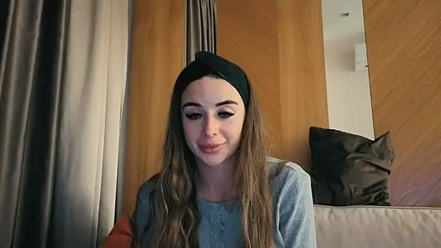 your bunnygirl online show from September 29, 2025, 4:56 pm