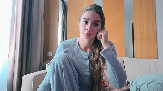 your bunnygirl online show from October 3, 2025, 7:38 am