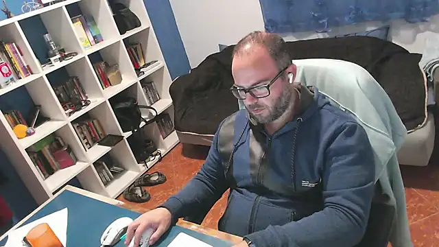 ravingr4d4 online show from November 17, 2025, 10:04 pm