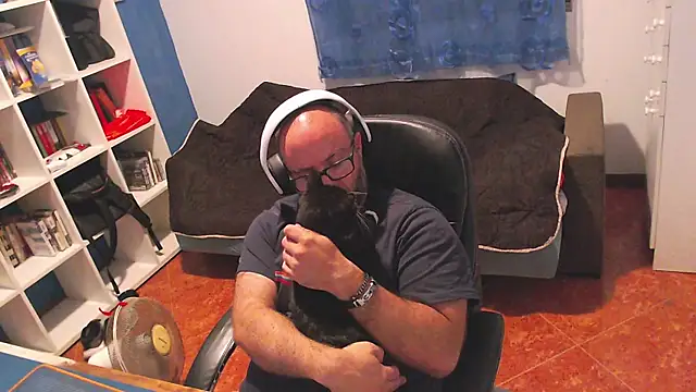Snapshot of ravingr4d4 chatting on June 9, 2026, 9:04 pm ravingr4d4 online show from June 9, 2026, 9:04 pm