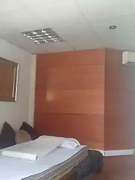 Snapshot of Daniela77771 chatting on February 2, 2025, 5:15 pm Daniela77771 online show from February 2, 2025, 5:15 pm