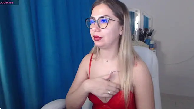 SugarErika online show from February 18, 2025, 6:15 am