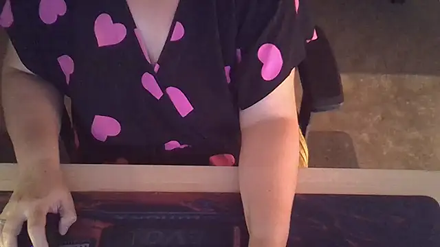 Snapshot of Silvia2277 chatting on October 25, 2025, 8:55 am Silvia2277 online show from October 25, 2025, 8:55 am