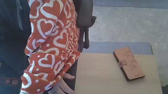 Snapshot of Silvia2277 chatting on January 12, 2026, 7:02 am Silvia2277 online show from January 12, 2026, 7:02 am