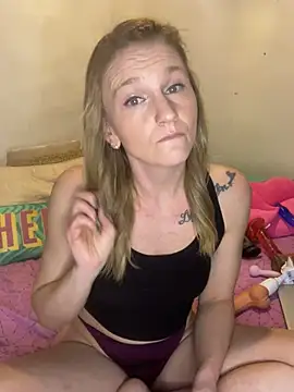 Snapshot of OriginalBarbieEst92 chatting on February 25, 2025, 4:53 pm OriginalBarbieEst92 online show from February 25, 2025, 4:53 pm