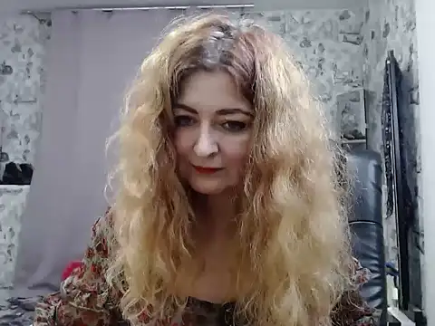 Helen1974 online show from December 4, 2024, 3:26 am