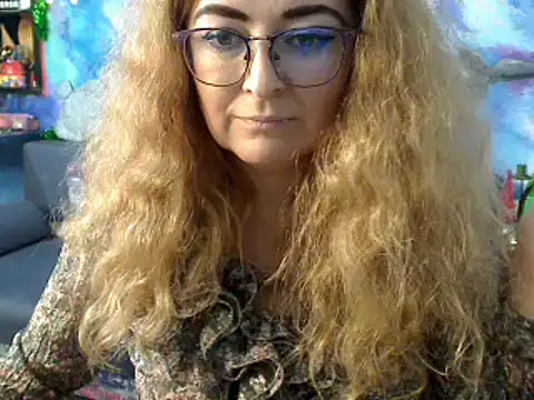 Helen1974 online show from December 24, 2024, 5:55 pm